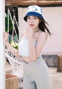 Por-Pin-hu-oha-sexy-model