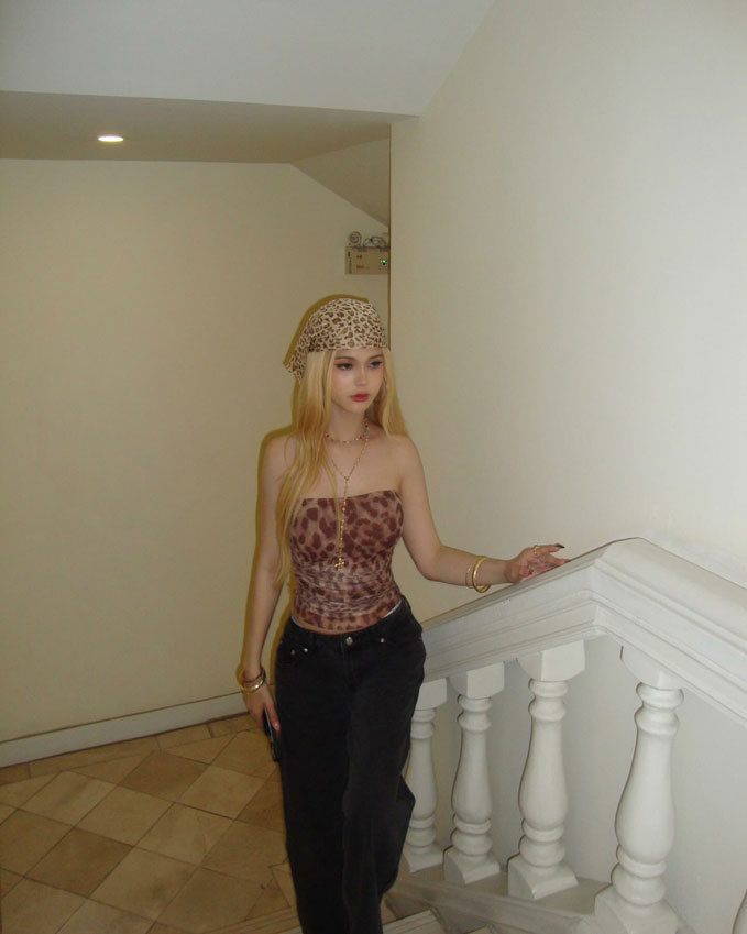 Amelia12